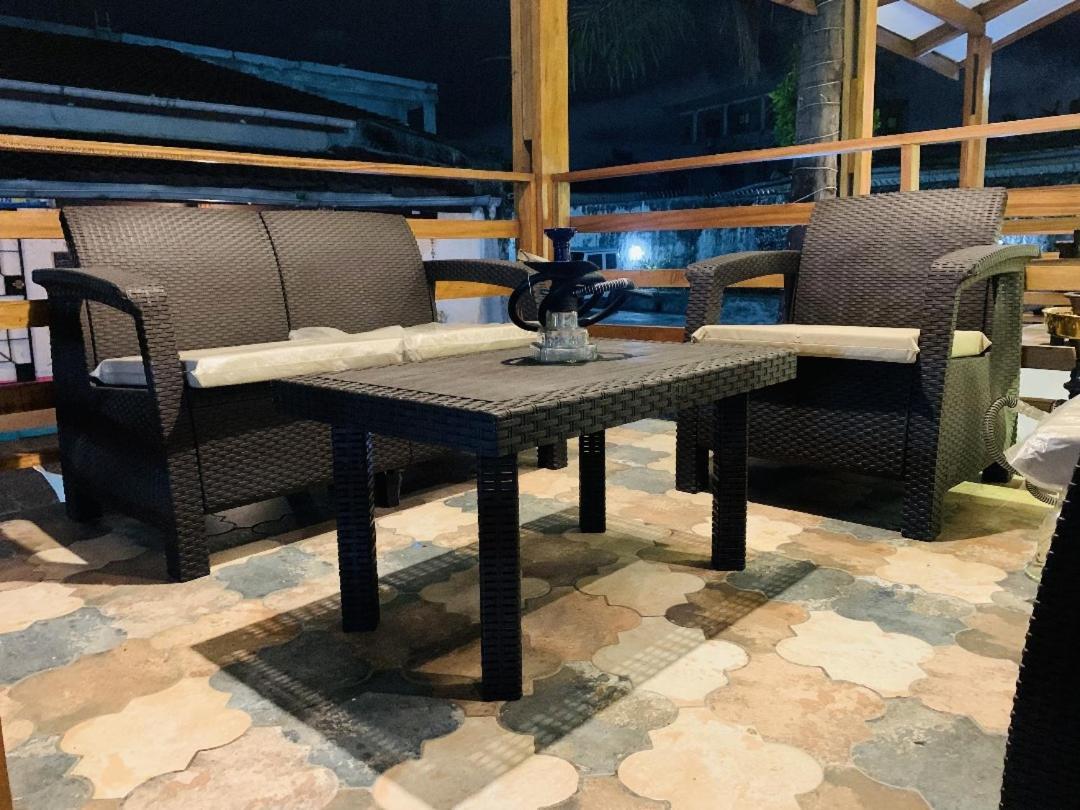 Namaste Hotel & Restaurant Λίμπερβιλ Εξωτερικό φωτογραφία